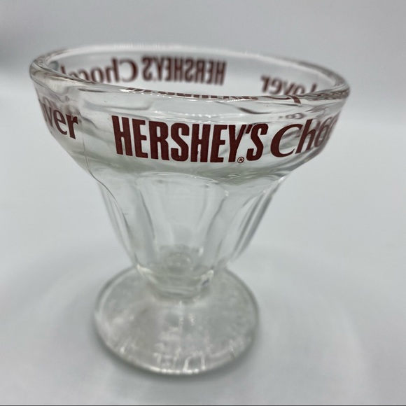 Hershey’s chocolate lovers ice cream sundae mini glass single serving dish - Picture 3 of 4